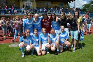 fotbal 90.let ženy Blatné - Amfora 28.6.2015 277   