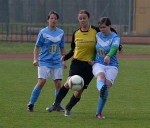 z ženy fotbal Blatná -JH 6.4.2014 082